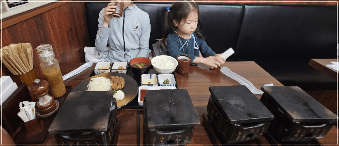 규카츠 모토무라식탁